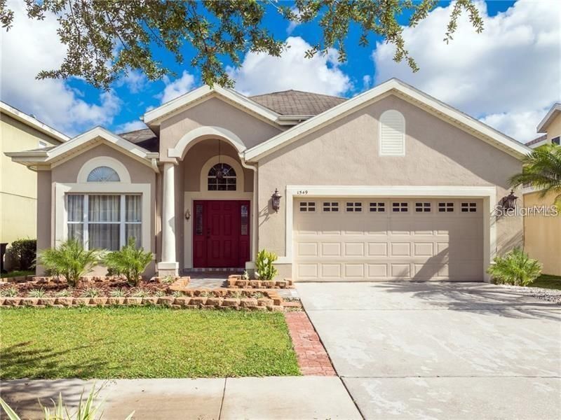 Active With Contract: $2,600 (4 beds, 2 baths, 2062 Square Feet)
