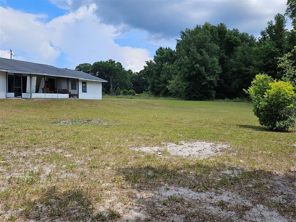 For Sale: $365,000 (3 beds, 2 baths, 1323 Square Feet)