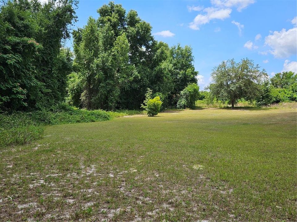 For Sale: $225,000 (3 beds, 2 baths, 1323 Square Feet)