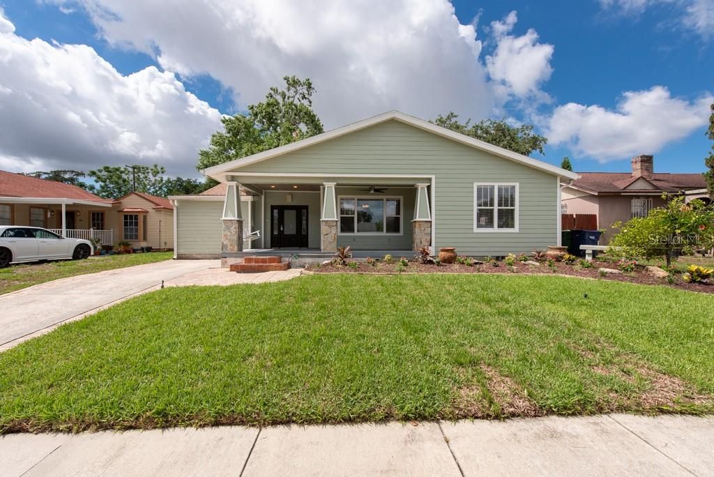 For Sale: $495,000 (4 beds, 2 baths, 1662 Square Feet)