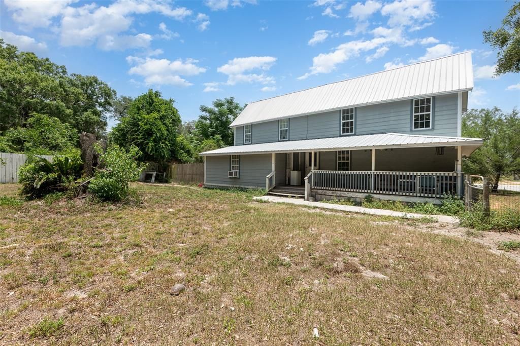 For Sale: $750,000 (4 beds, 2 baths, 1965 Square Feet)