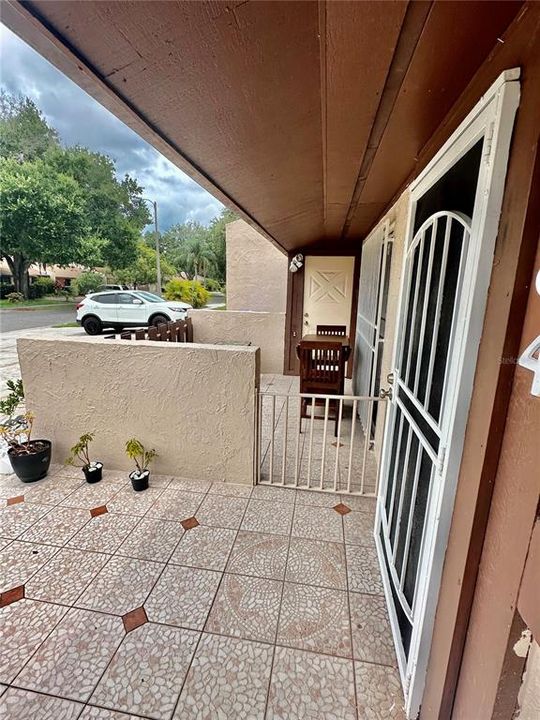 En Venta: $298,000 (2 camas, 2 baños, 1003 Pies cuadrados)