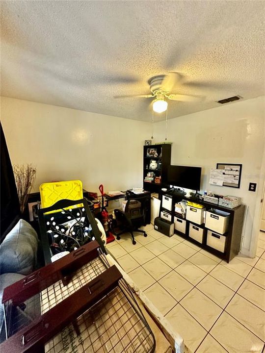 Active With Contract: $284,900 (2 beds, 2 baths, 1003 Square Feet)