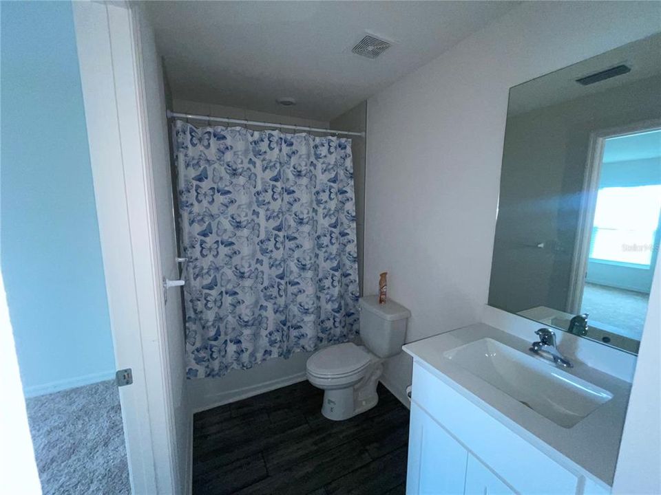 В аренду: $2,400 (3 спален, 2 ванн, 1224 Квадратных фут)