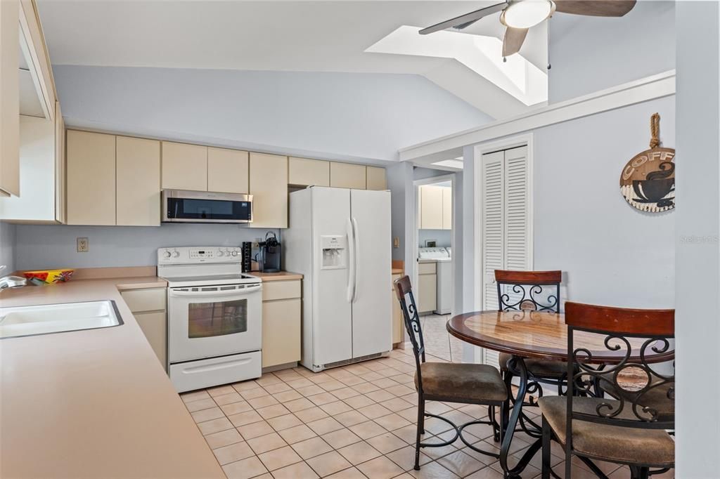 For Sale: $340,000 (3 beds, 2 baths, 1496 Square Feet)