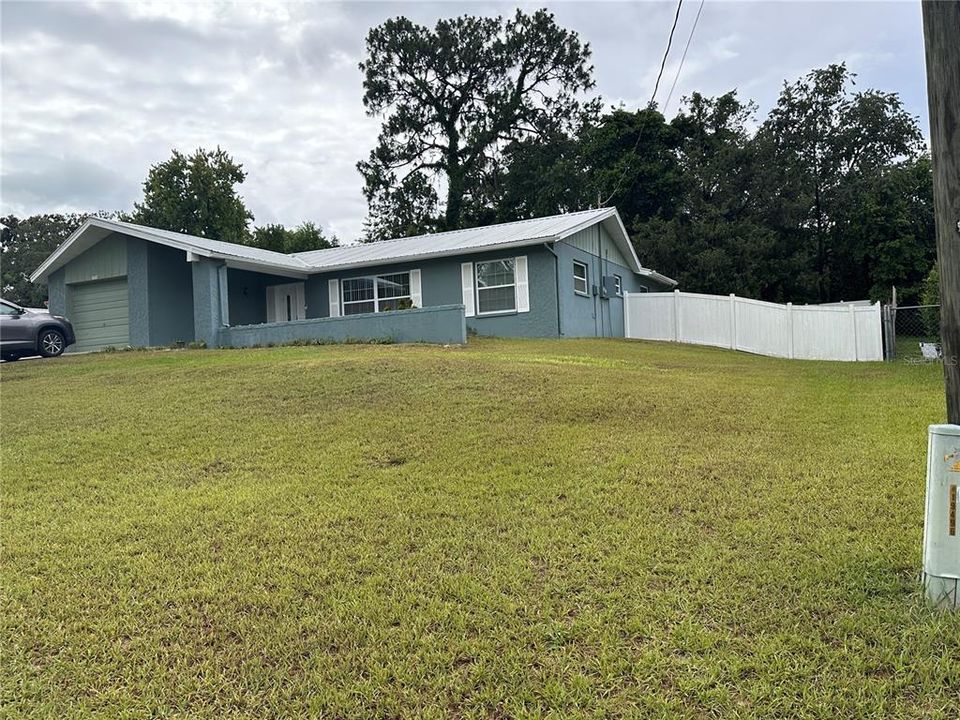 Active With Contract: $231,900 (3 beds, 2 baths, 1354 Square Feet)