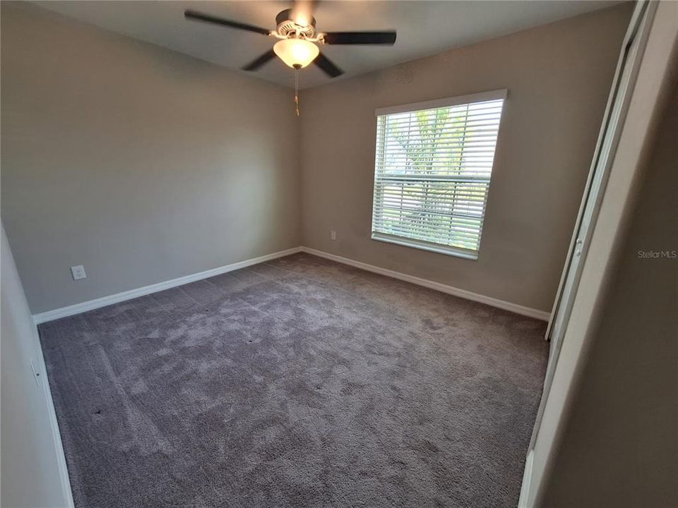 For Rent: $2,596 (4 beds, 2 baths, 1939 Square Feet)