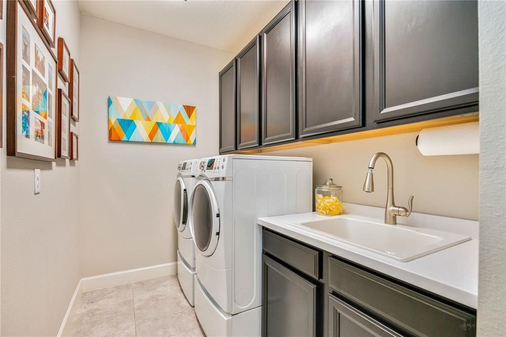 For Sale: $475,000 (2 beds, 2 baths, 1685 Square Feet)