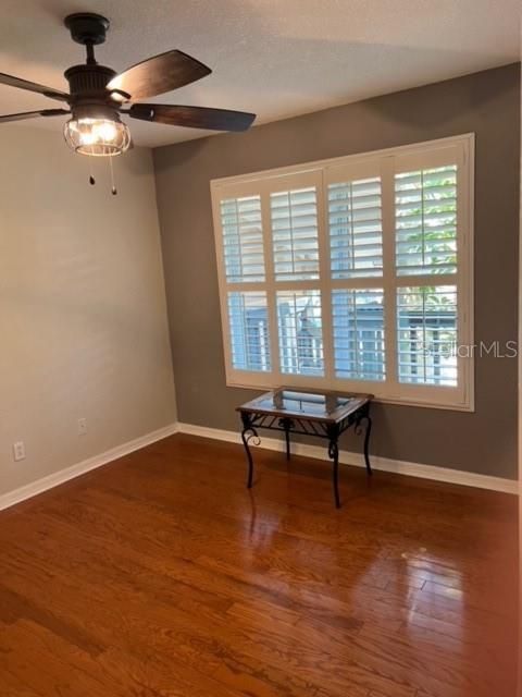 For Rent: $1,950 (2 beds, 2 baths, 948 Square Feet)