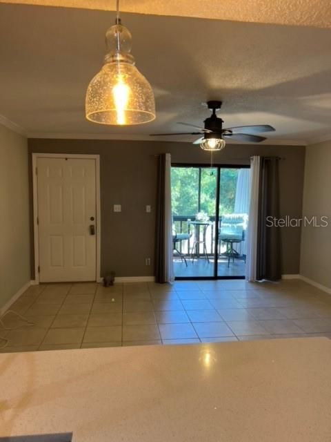 For Rent: $1,950 (2 beds, 2 baths, 948 Square Feet)