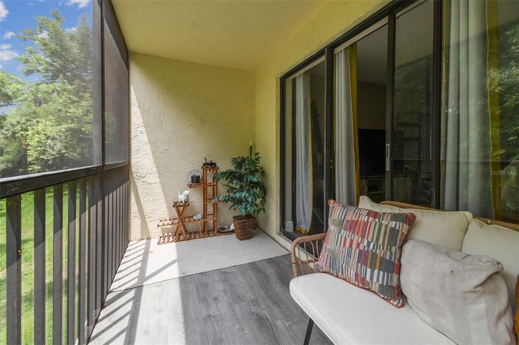 Active With Contract: $219,900 (2 beds, 2 baths, 1060 Square Feet)