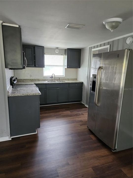 For Sale: $219,900 (3 beds, 1 baths, 1108 Square Feet)