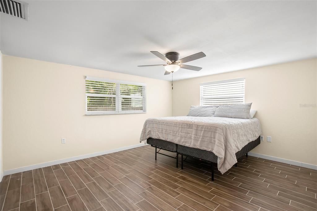 For Sale: $359,900 (3 beds, 2 baths, 1756 Square Feet)