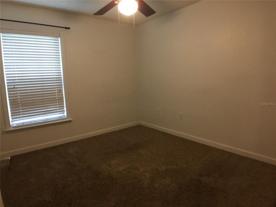 For Rent: $1,950 (4 beds, 2 baths, 1192 Square Feet)