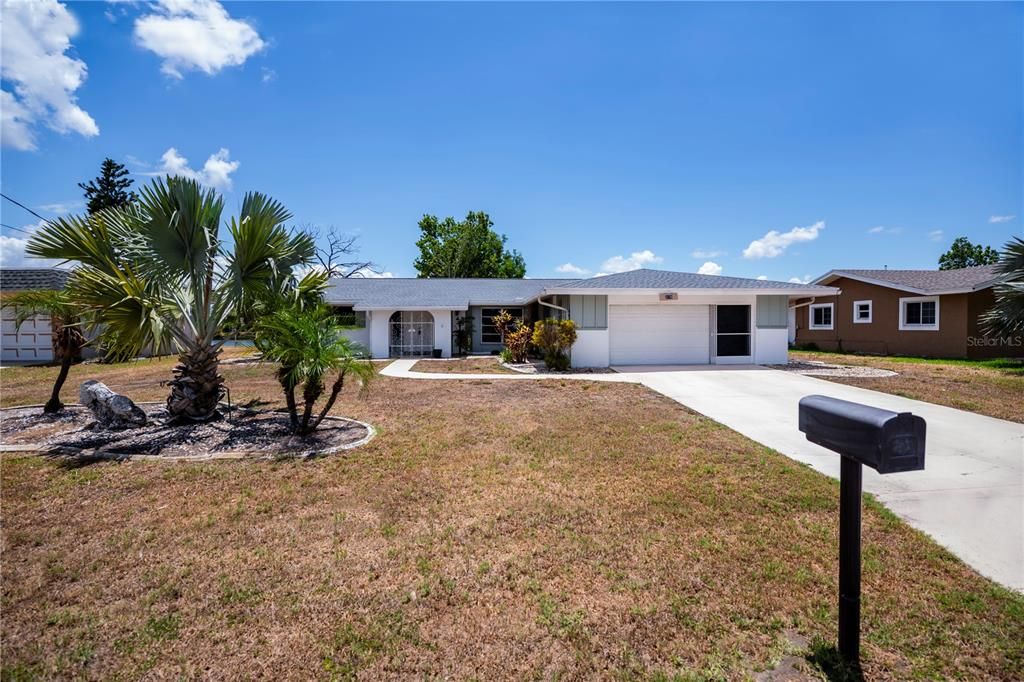 For Sale: $339,900 (3 beds, 2 baths, 1623 Square Feet)