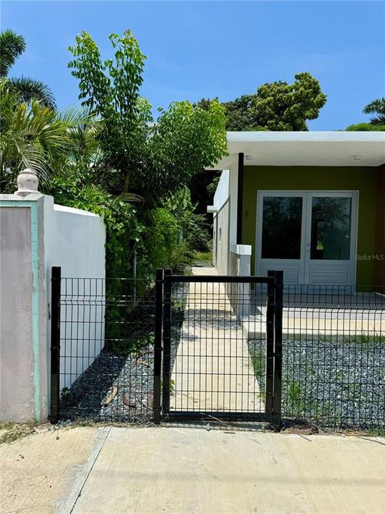 En Venta: $475,000 (2 camas, 2 baños, 1100 Pies cuadrados)