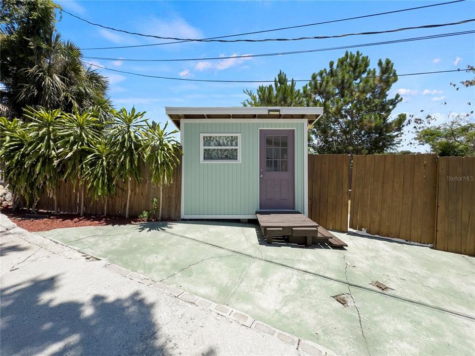 For Sale: $545,000 (2 beds, 2 baths, 1313 Square Feet)