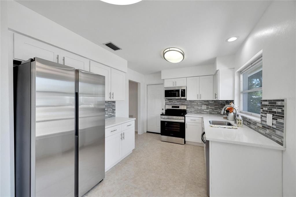 For Sale: $424,900 (3 beds, 2 baths, 1344 Square Feet)
