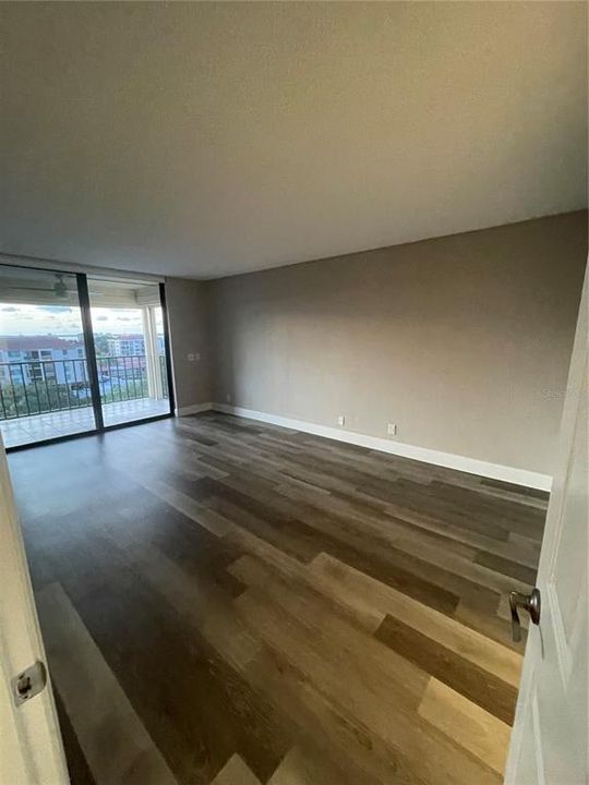 For Rent: $2,950 (2 beds, 2 baths, 1250 Square Feet)