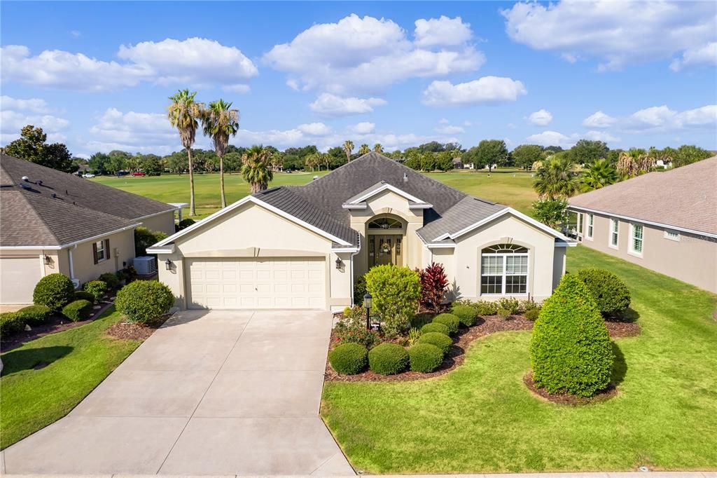 For Sale: $899,900 (3 beds, 2 baths, 2074 Square Feet)