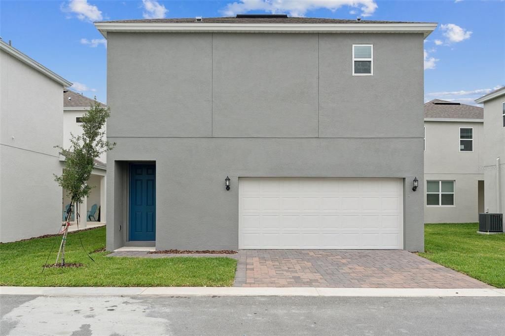 Active With Contract: $4,200 (4 beds, 3 baths, 2071 Square Feet)