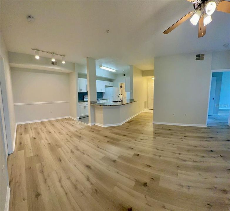 For Rent: $1,795 (2 beds, 2 baths, 1073 Square Feet)