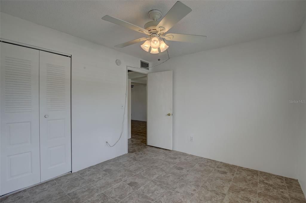 For Sale: $129,000 (2 beds, 1 baths, 805 Square Feet)