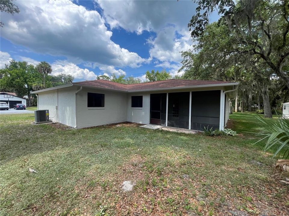 For Sale: $292,000 (3 beds, 2 baths, 1460 Square Feet)