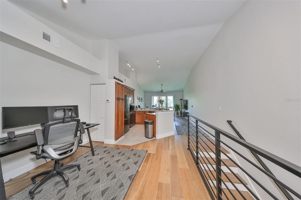 For Sale: $449,000 (1 beds, 1 baths, 815 Square Feet)