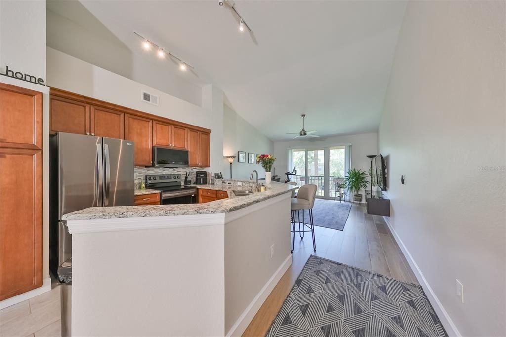 For Sale: $449,000 (1 beds, 1 baths, 815 Square Feet)