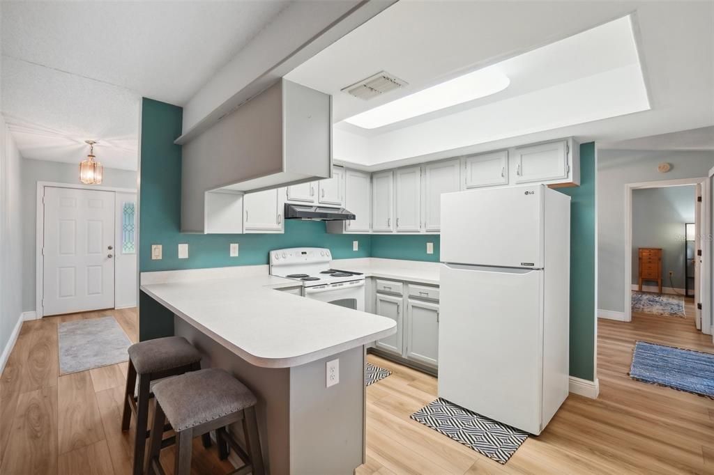 Kitchen with breakfast bar seating