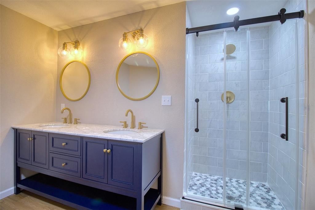 Dual Sink, Gold Trim, Separate Shower