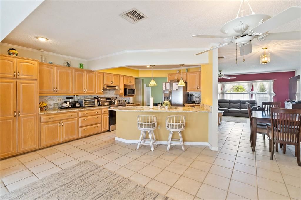 For Sale: $495,000 (2 beds, 2 baths, 1760 Square Feet)