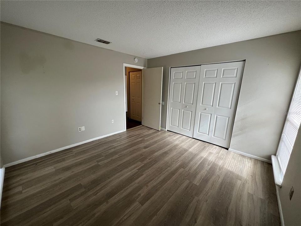 For Rent: $1,300 (2 beds, 2 baths, 880 Square Feet)