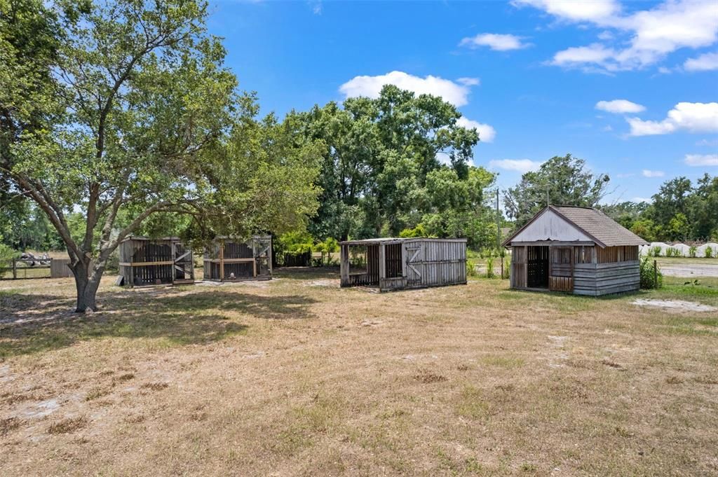 For Sale: $850,000 (5 beds, 2 baths, 3066 Square Feet)