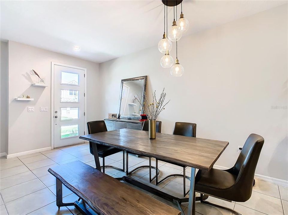 For Sale: $369,900 (3 beds, 2 baths, 1528 Square Feet)