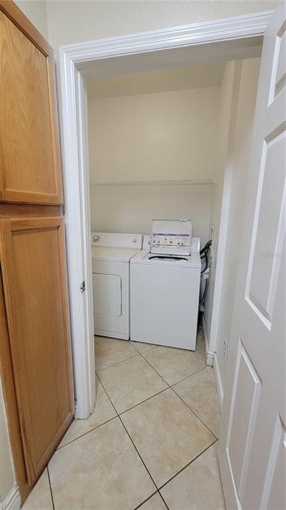 For Rent: $1,355 (1 beds, 1 baths, 768 Square Feet)