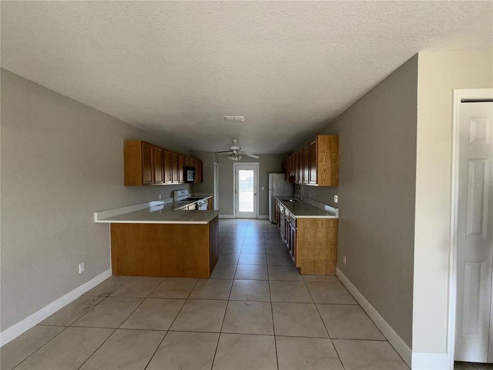 For Rent: $1,585 (2 beds, 2 baths, 1100 Square Feet)