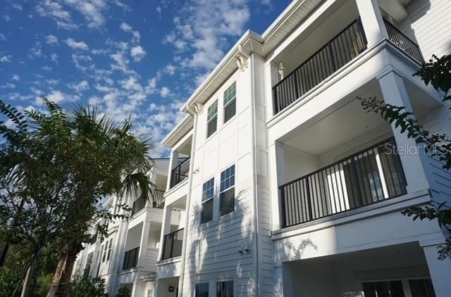 For Rent: $2,298 (2 beds, 2 baths, 1098 Square Feet)