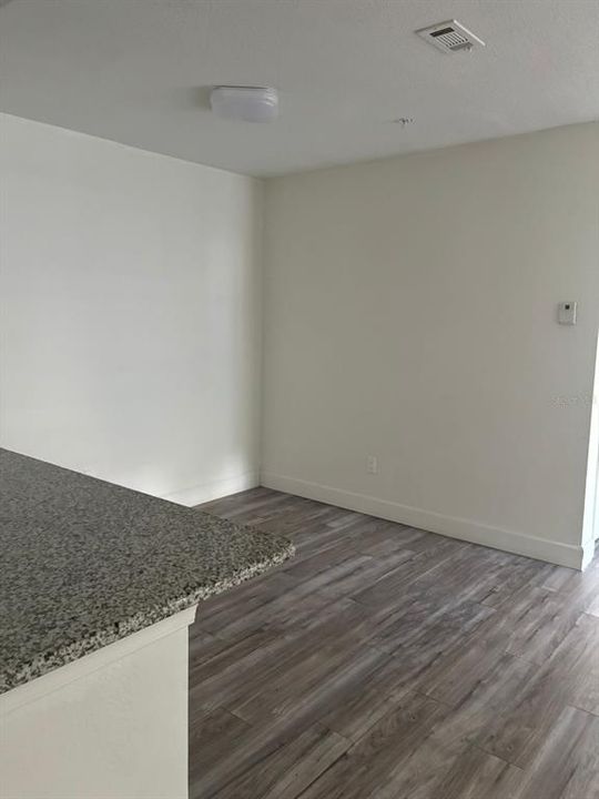 For Rent: $1,700 (2 beds, 2 baths, 1084 Square Feet)