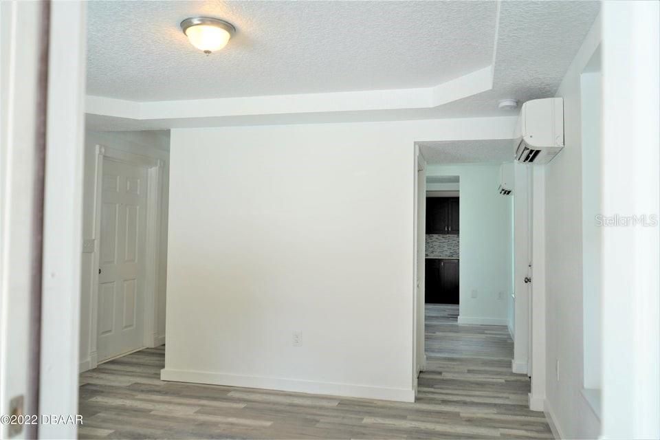 For Sale: $340,000 (2 beds, 1 baths, 1223 Square Feet)