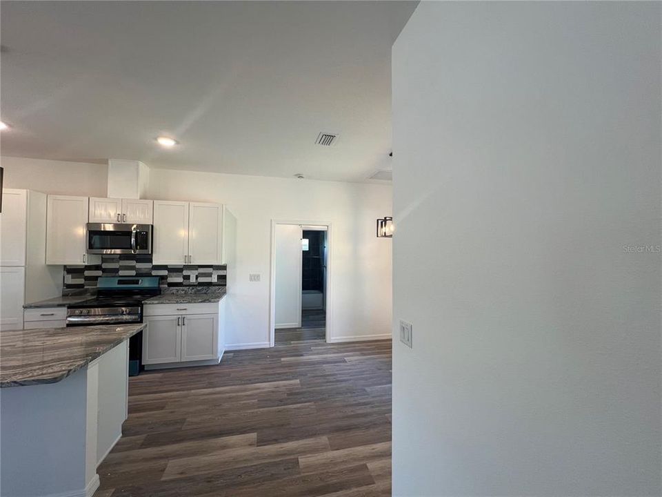 For Sale: $368,000 (3 beds, 2 baths, 1625 Square Feet)