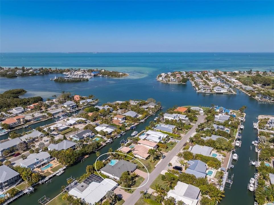 For Sale: $1,899,900 (3 beds, 3 baths, 2343 Square Feet)