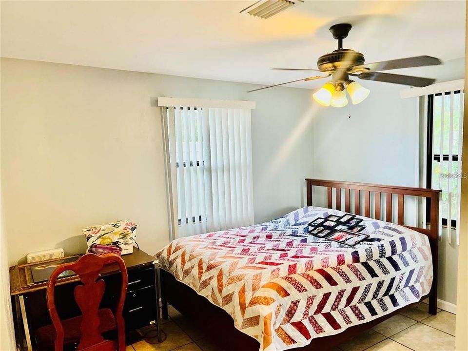 For Rent: $2,000 (3 beds, 2 baths, 1581 Square Feet)