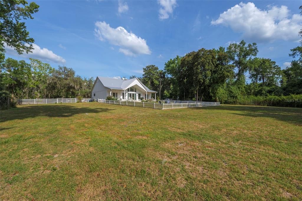 For Sale: $749,000 (3 beds, 2 baths, 2408 Square Feet)