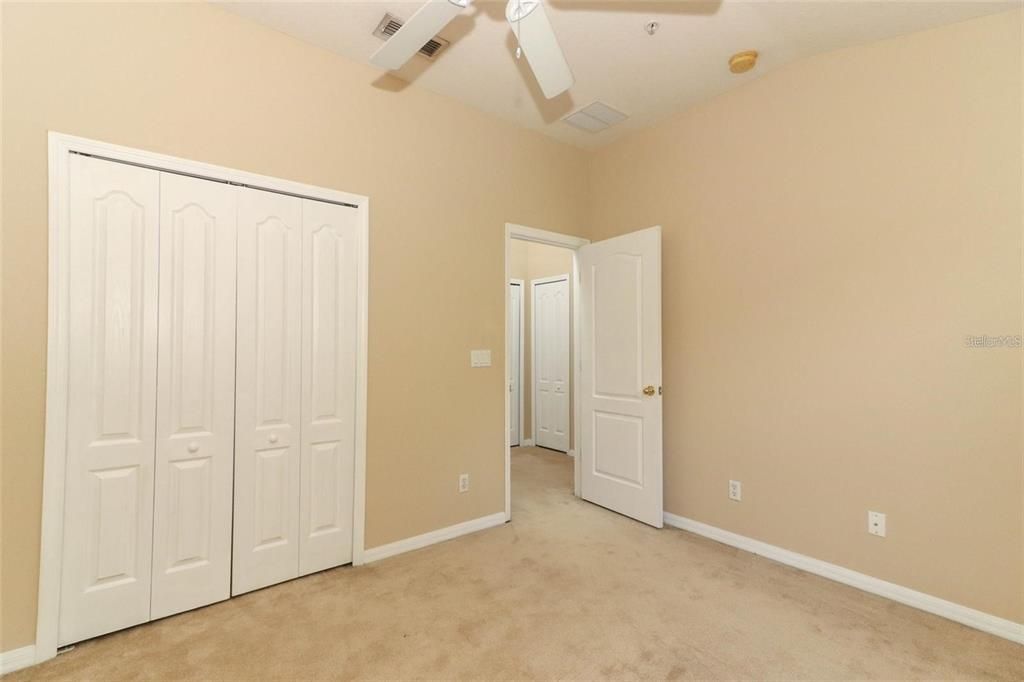 Active With Contract: $1,800 (3 beds, 2 baths, 1595 Square Feet)