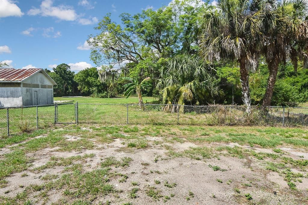 Florida room to barn