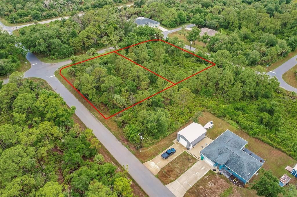 На продажу: $35,000 (0.57 acres)