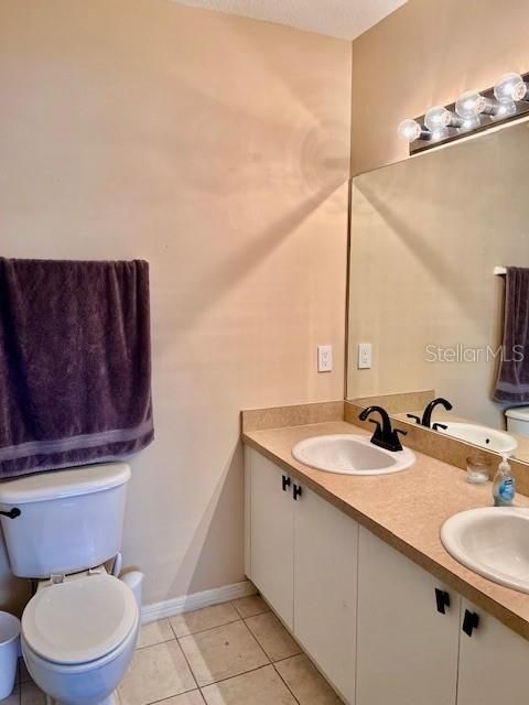 For Sale: $219,900 (2 beds, 2 baths, 1024 Square Feet)