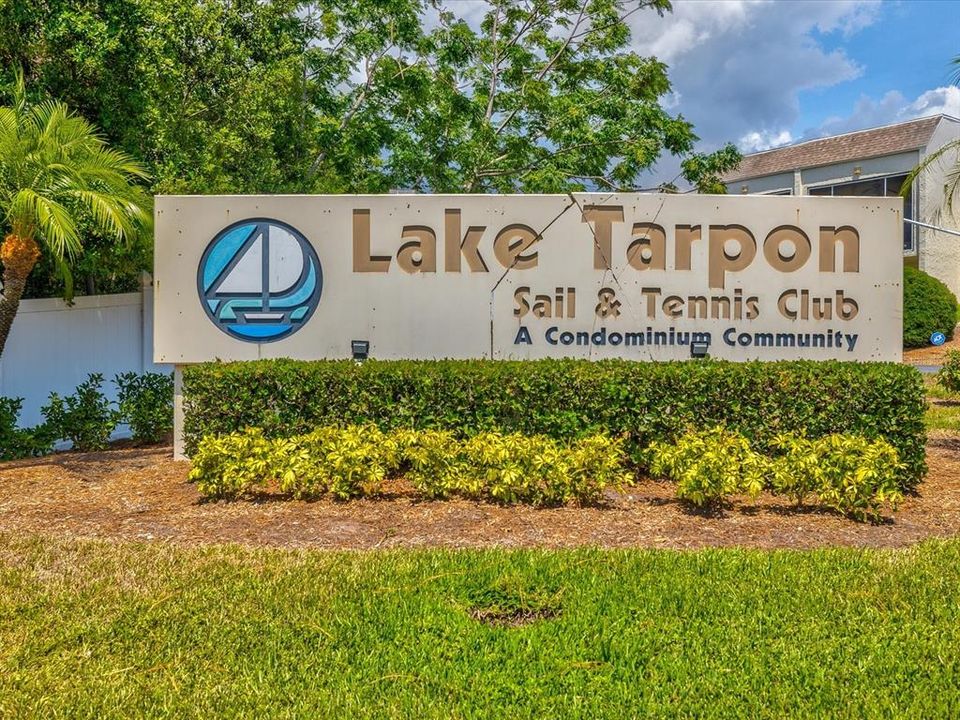 Lake Tarpon Sail and Tennis Club